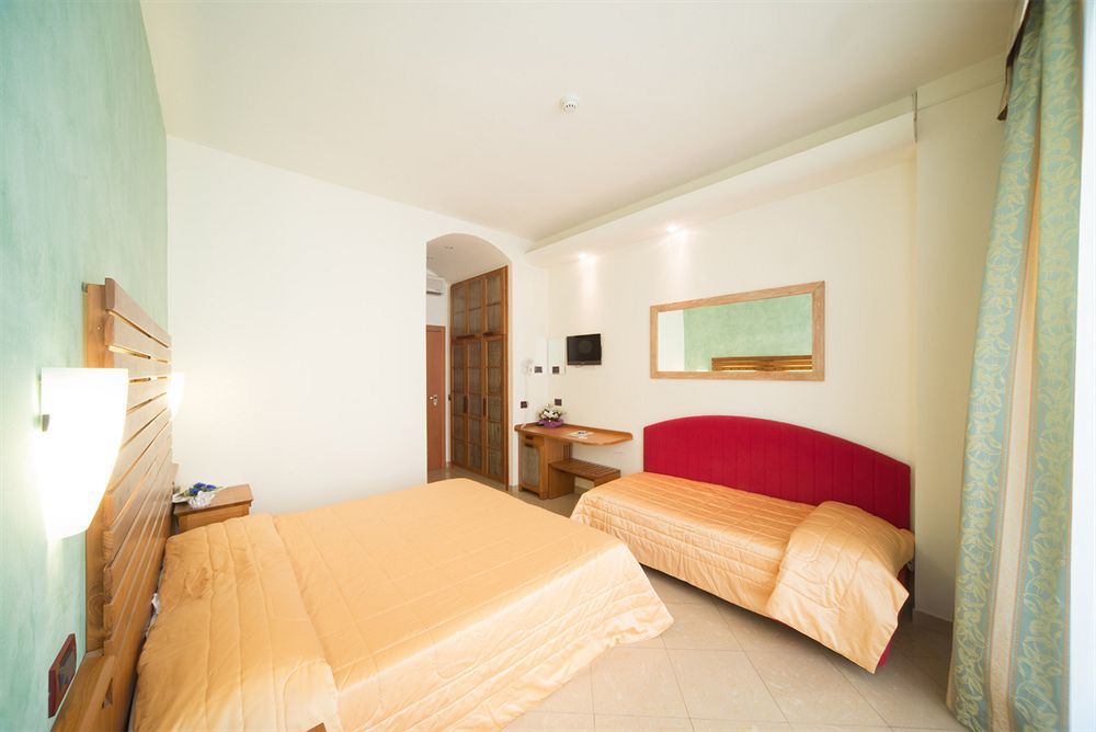 Hotel Smeraldo Cesenatico Exterior photo